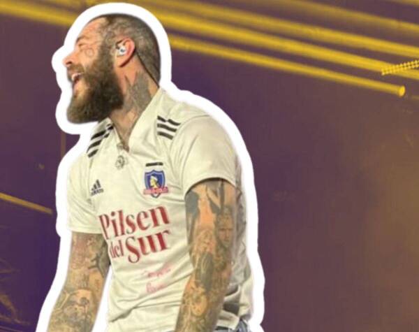 Posty with Colo Colo shirt in Chile